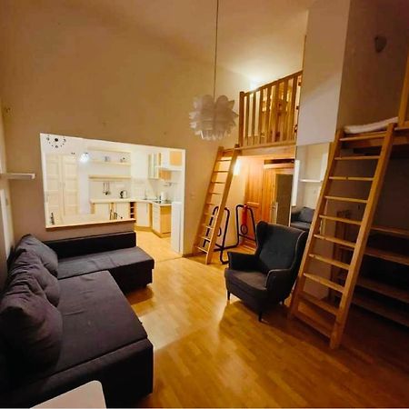 Downtown Apartment Bianca บราติสลาวา ภายนอก รูปภาพ