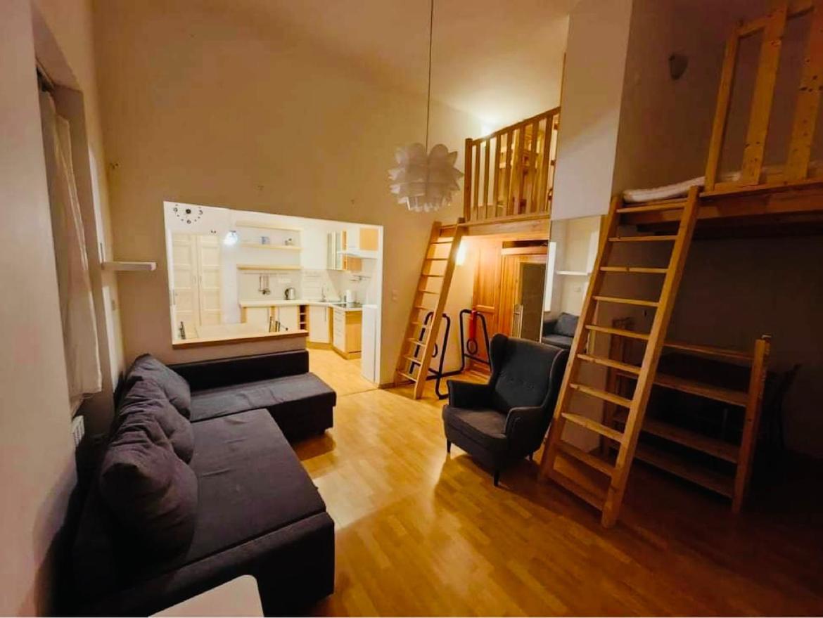 Downtown Apartment Bianca บราติสลาวา ภายนอก รูปภาพ